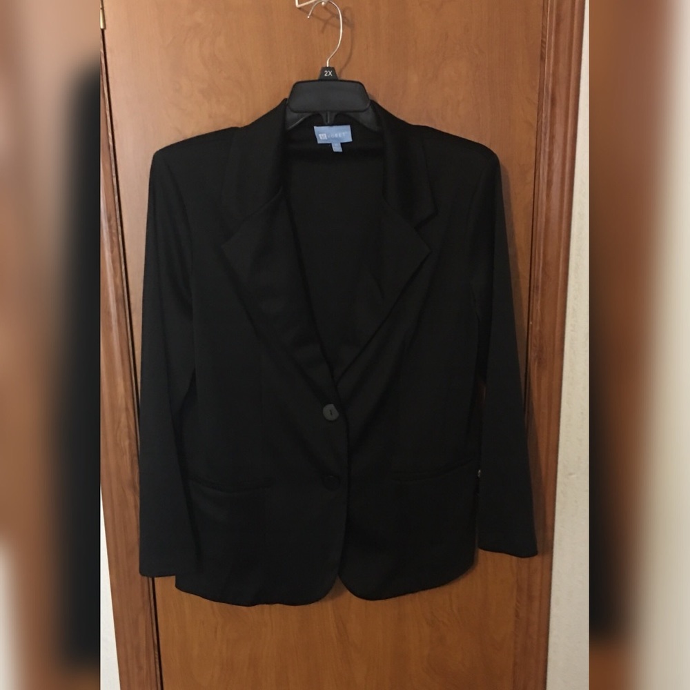 EUC Koret Black Knit Blazer